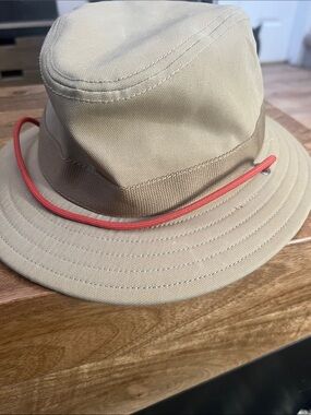 REI Co-Op tan Canvas Bucket Hat with Coral Trim S/M unisex NWOT
